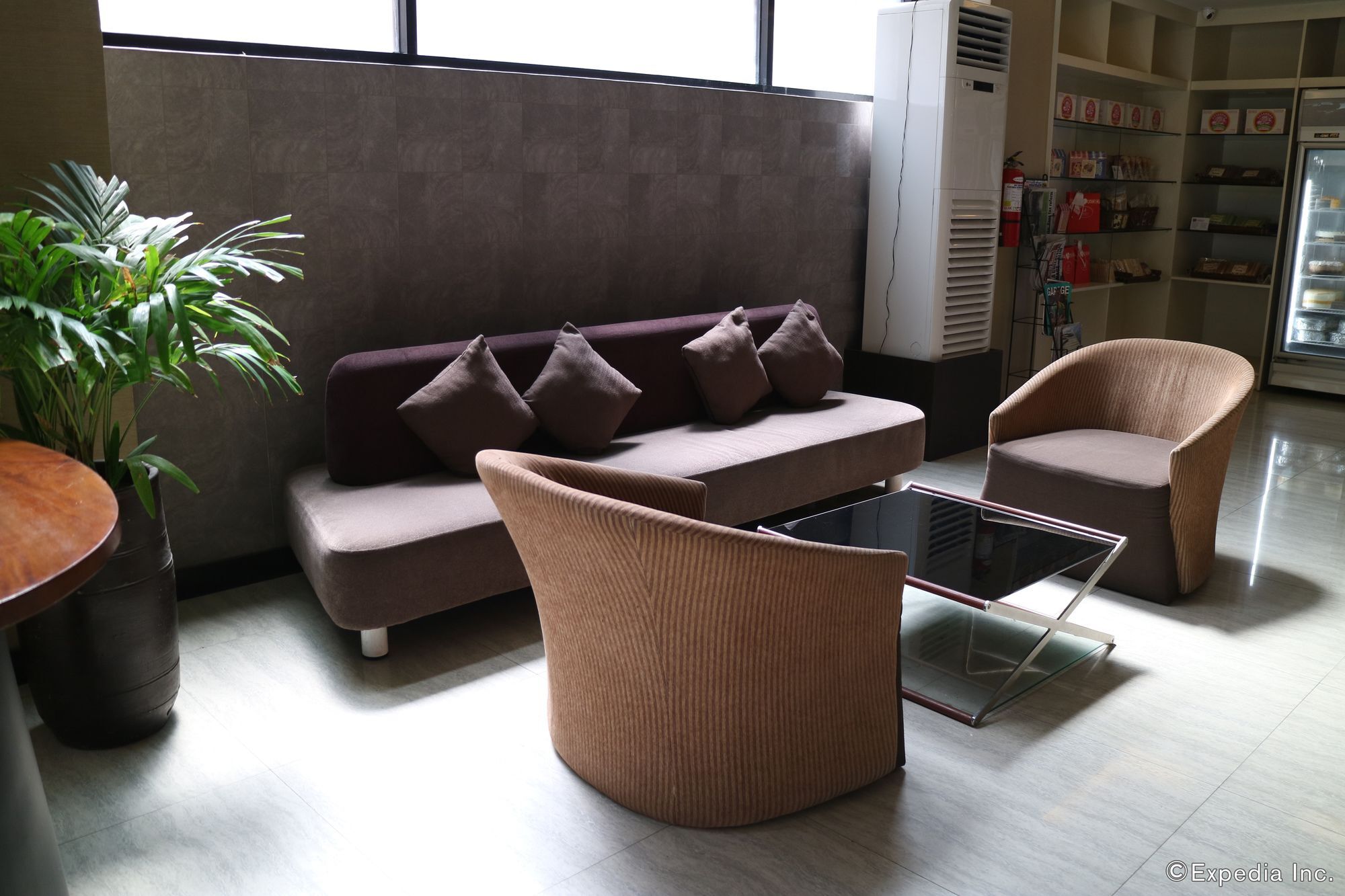 Gt Hotel Iloilo Экстерьер фото