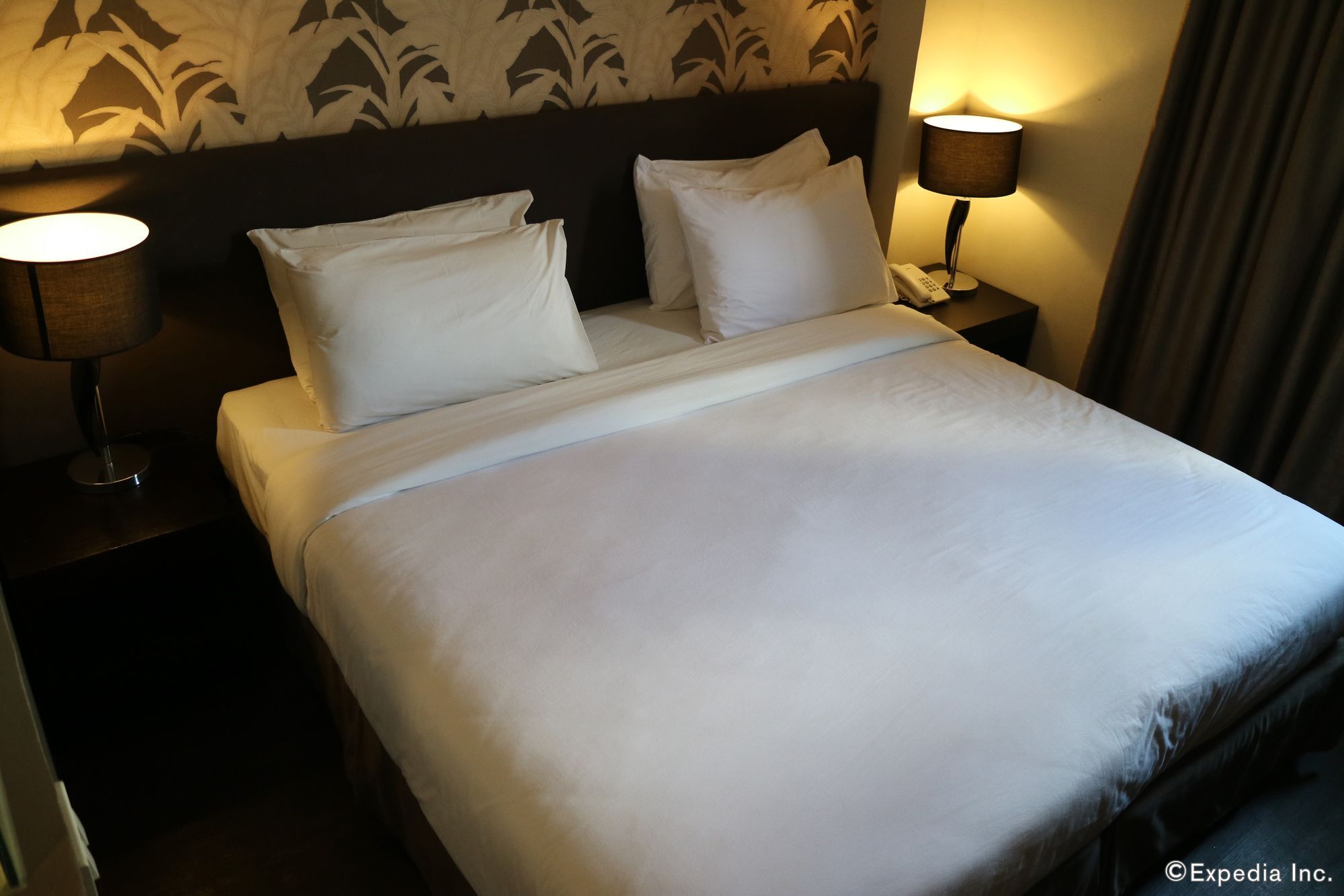 Gt Hotel Iloilo Экстерьер фото